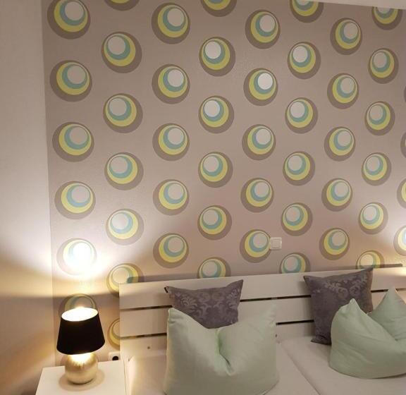 Üç Kişilik Standart Oda, Am Brauereidreieck