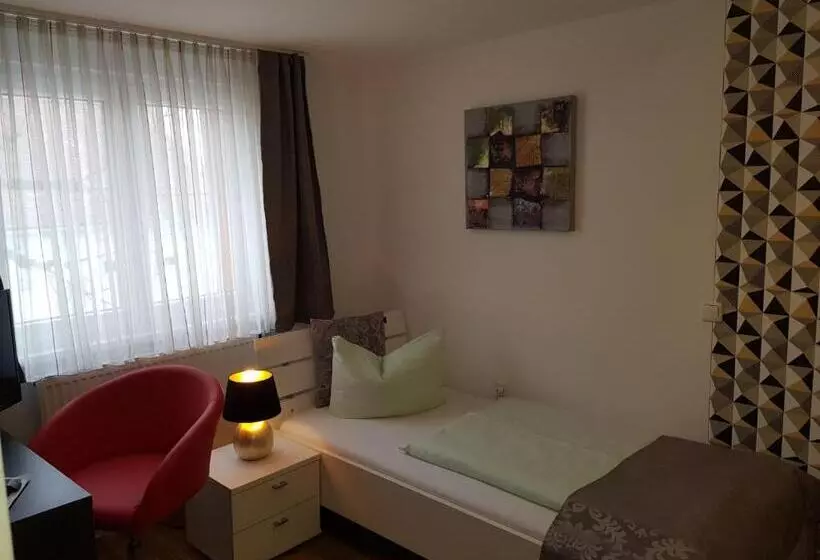اتاق اکونومی, Am Brauereidreieck