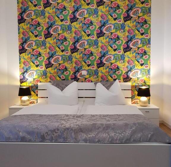 Standart Oda, Am Brauereidreieck