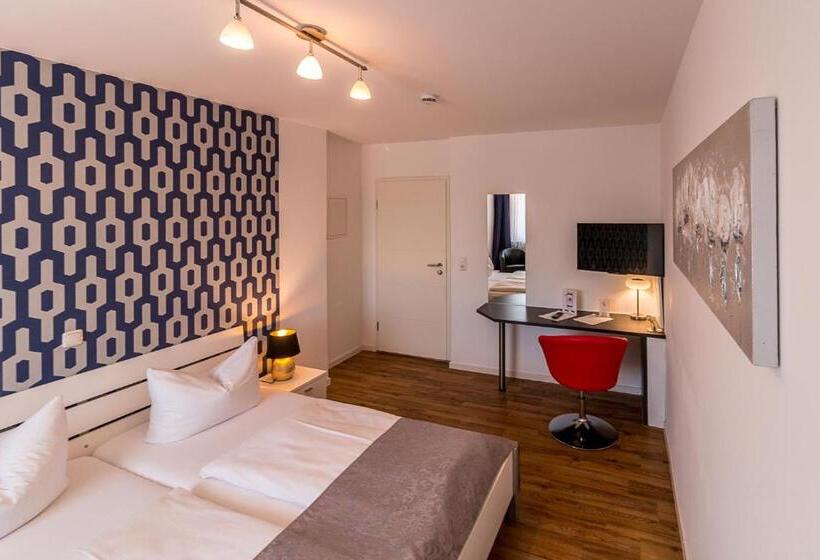 Standart Oda, Am Brauereidreieck