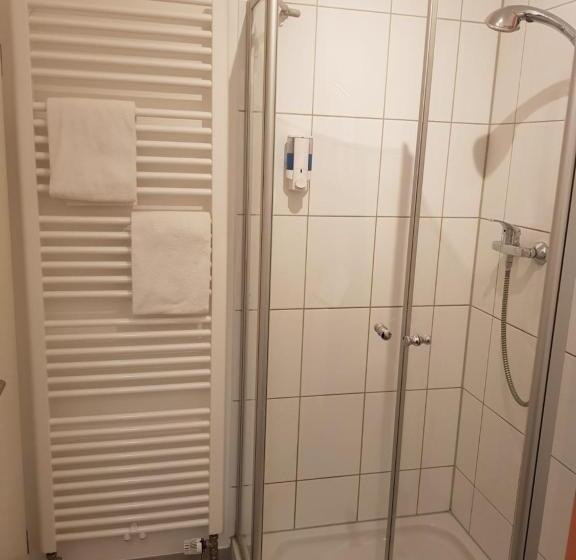 Standart Oda, Am Brauereidreieck