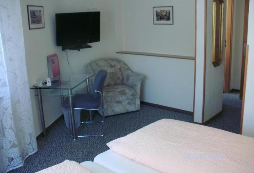 コンフォートシングルルーム, Am Hindenburgplatz