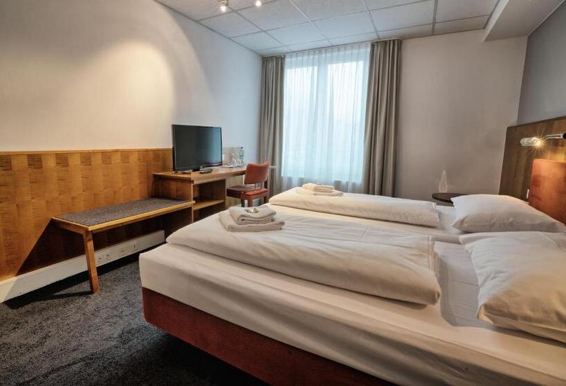 חדר משפחתי, & Apart4you