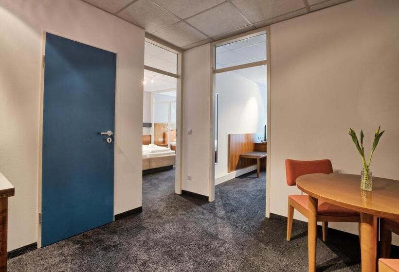 家庭间, & Apart4you