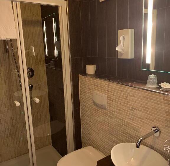 اتاق استاندارد, Augsburg Langemarck