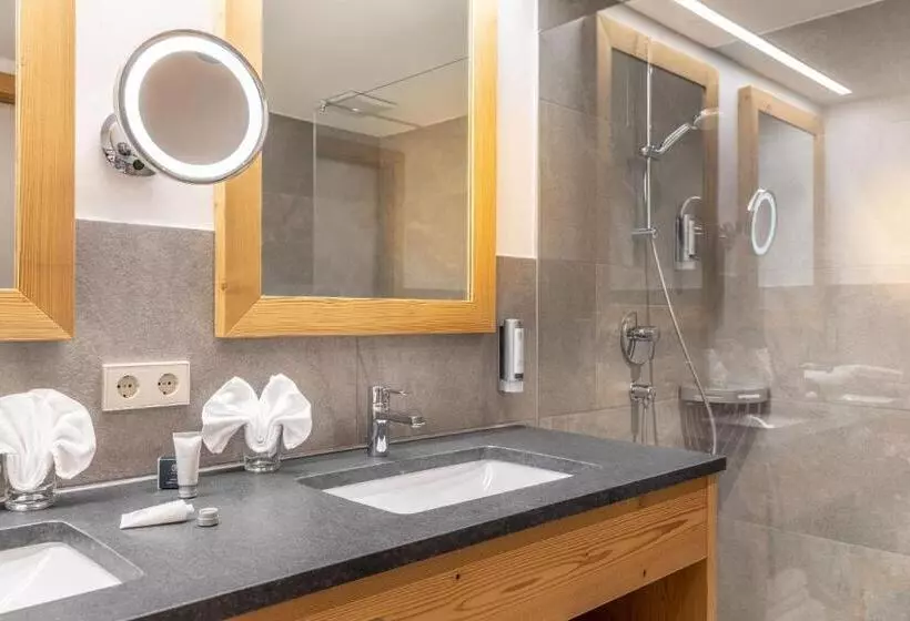 Suite, Hanusel Hof