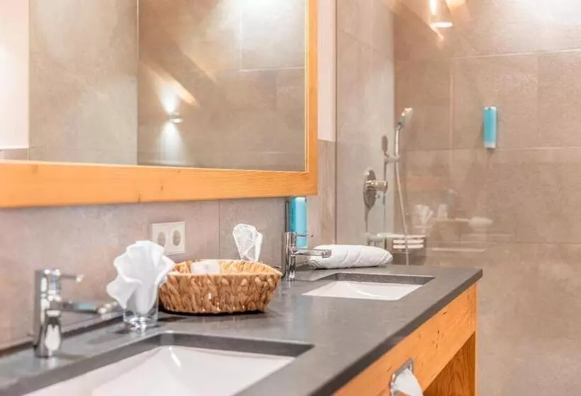 Suite mit Hydromassage, Hanusel Hof