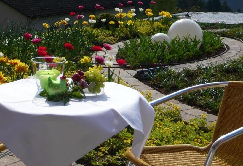 Suíte Júnior, Hochwald