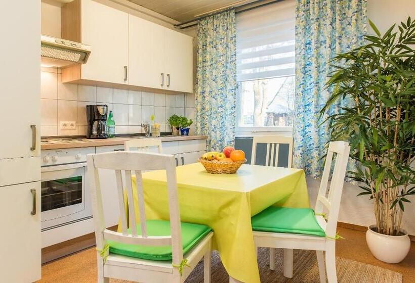 带2个卧室的标准洋房, Hydepark