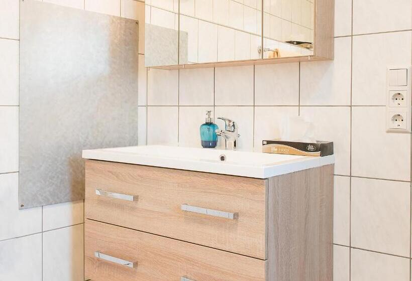 带2个卧室的标准洋房, Hydepark