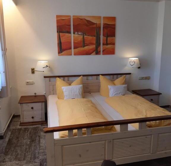 Номер Стандарт Индивидуальный, Irene