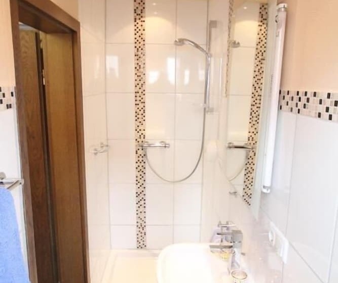 Номер Стандарт Индивидуальный, Irene