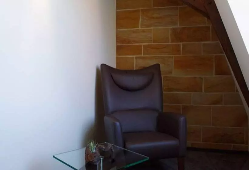 スタンダードシングルルーム, Schlosshotel Bergzaberner Hof