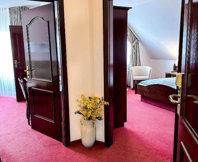 شقة غرفة واحدة, Stockhausen Gbr