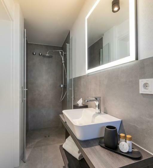 Номер Стандарт Индивидуальный, Weißes Ross