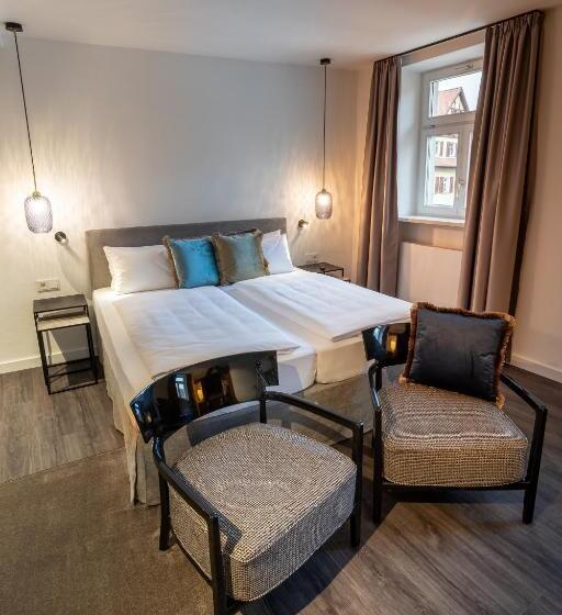 Номер Стандарт, Weißes Ross