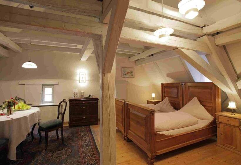 غرفة عائلية, Weisses Ross