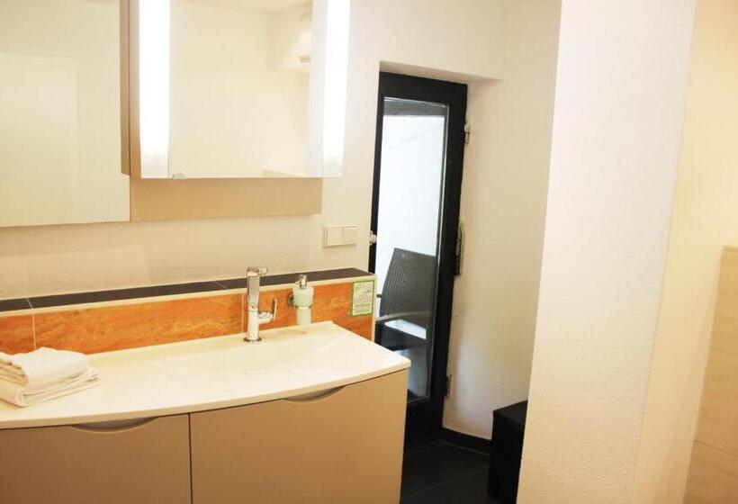 Номер Стандарт с Балконом, Zum Goldenen Anker