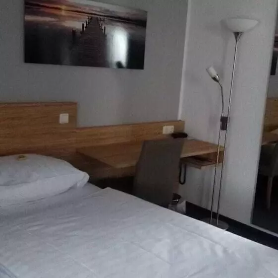 اتاق استاندارد یک نفره, Landhaus Hotel Müller