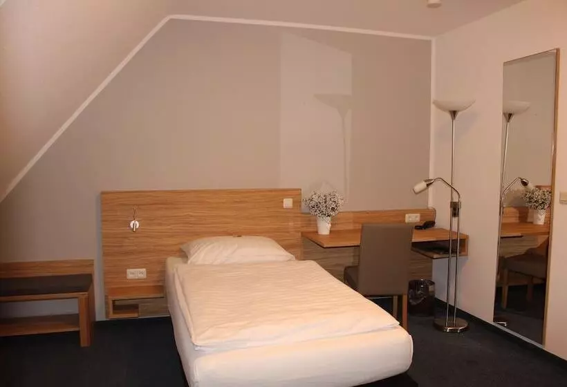 اتاق استاندارد یک نفره, Landhaus Hotel Müller