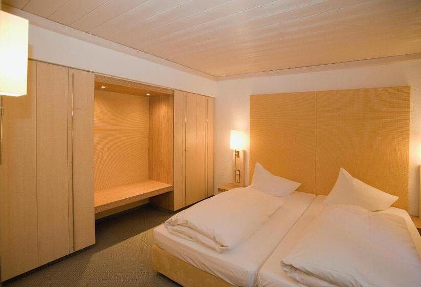 جناح, Landhotel Grönenbach