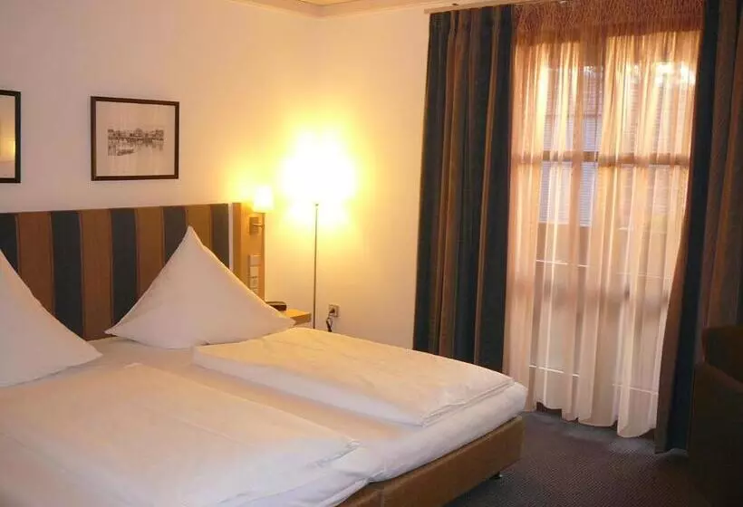 اتاق راحتی یک تخته, Landhotel Grönenbach