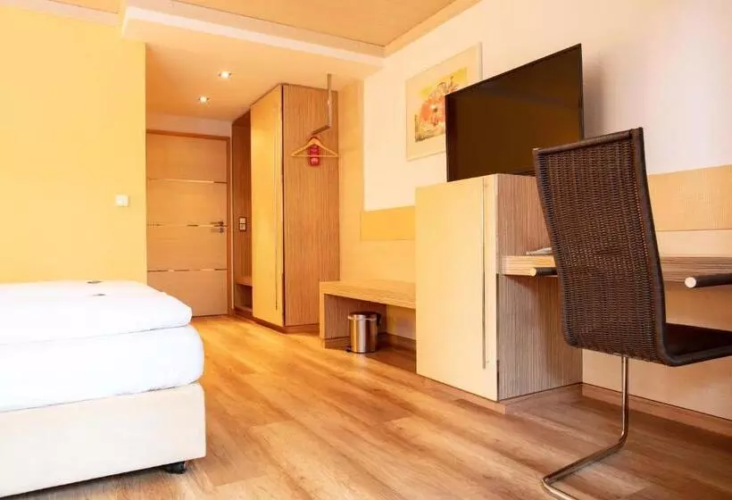 اتاق راحتی یک تخته, Landhotel Grönenbach