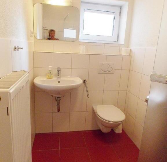 Standart Oda, Gasthaus Traube, Ludwigshafen, Bodensee, Seenah Gelegen