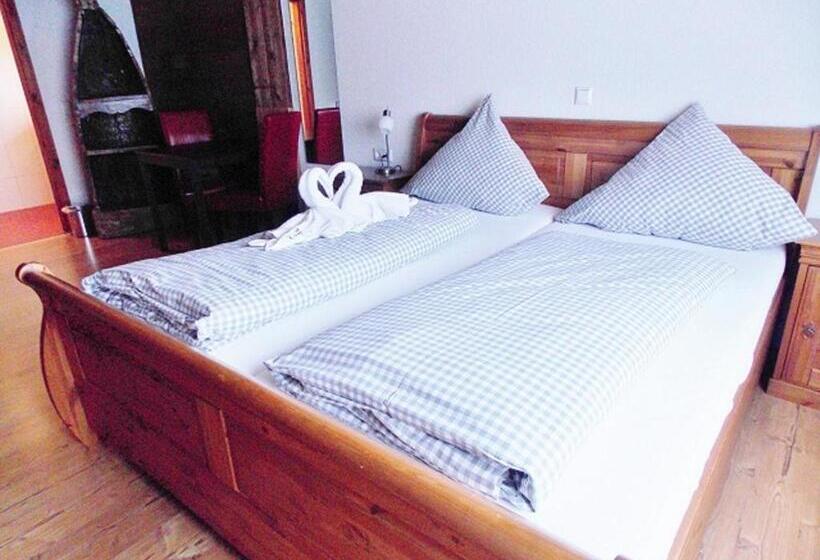 Standart Oda, Gasthaus Traube, Ludwigshafen, Bodensee, Seenah Gelegen