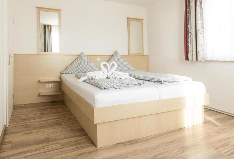 Standart Oda, Gasthaus Traube, Ludwigshafen, Bodensee, Seenah Gelegen