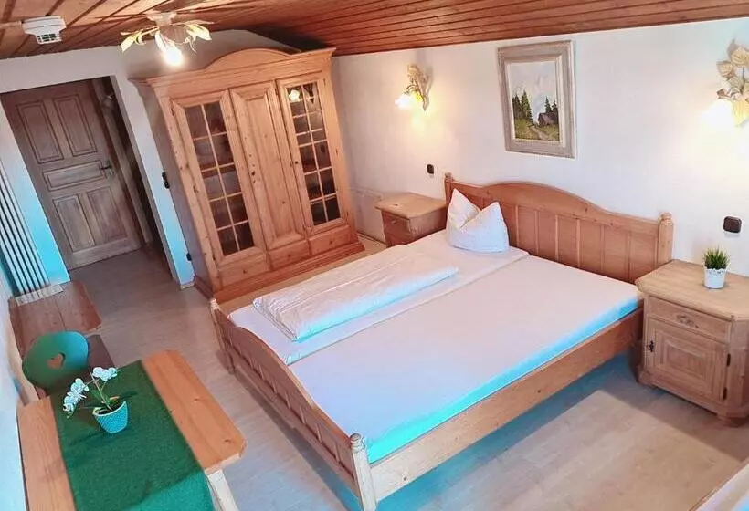 اتاق استاندارد سه نفره, Landgasthof Böck