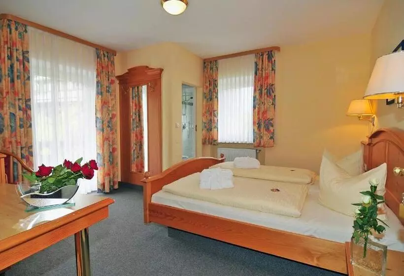 バルコニー付きスタンダードルーム, Weidegg   Hotel Garni