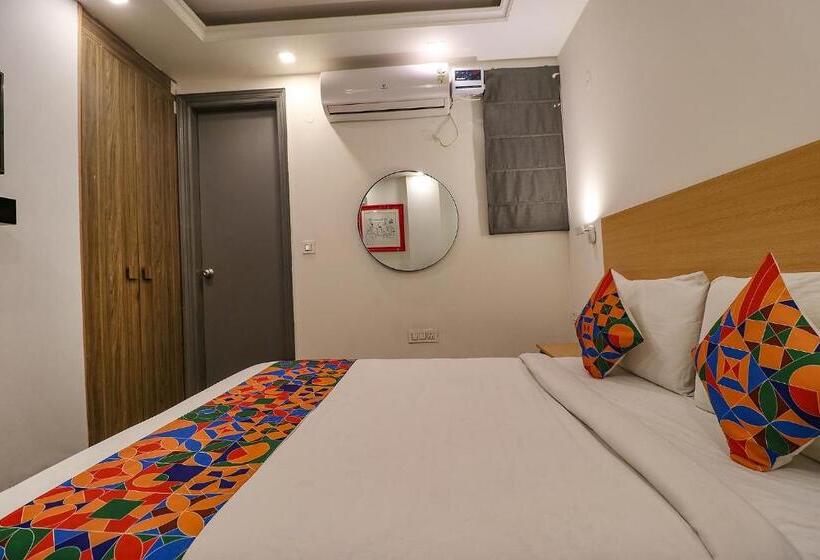 디럭스 룸, Fabhotel The Chaitanyas