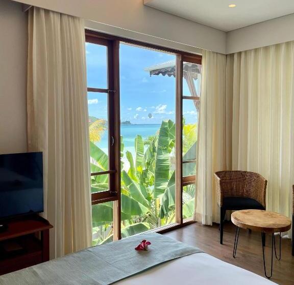 اتاق استاندارد با چشم‌انداز دریا, Ja Enchanted Waterfront Seychelles