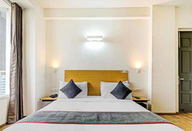 Трехместный Номер Классика, Super Townhouse Sector 30 Near Botanic Garden Of Indian Republic