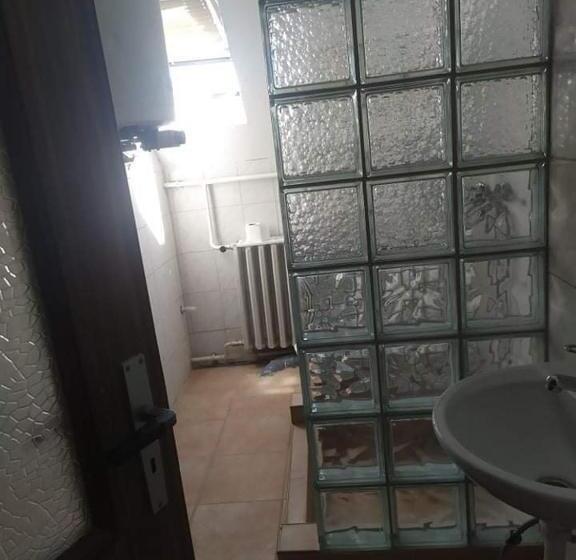 庭の見えるスタンダードトリプルルーム, Malomtavi Vendégház Tapolca