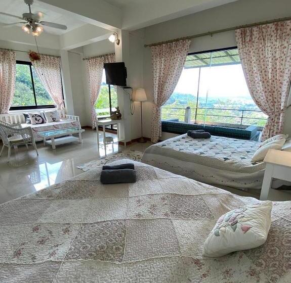 キングサイズベッドのスタンダードルーム, Feel The Fog