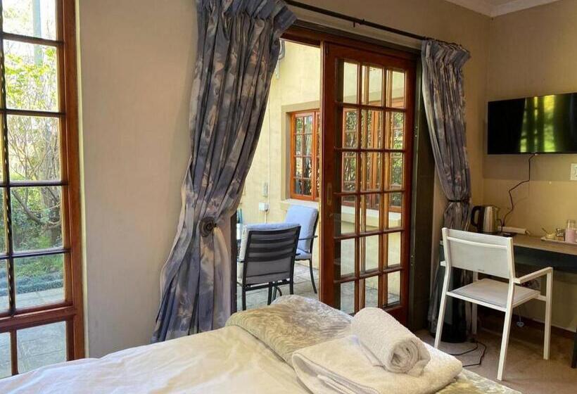 标准房带园景, Tuscan Rose