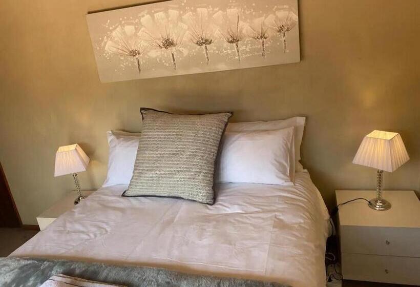 带共用浴室的标准房间, Tuscan Rose