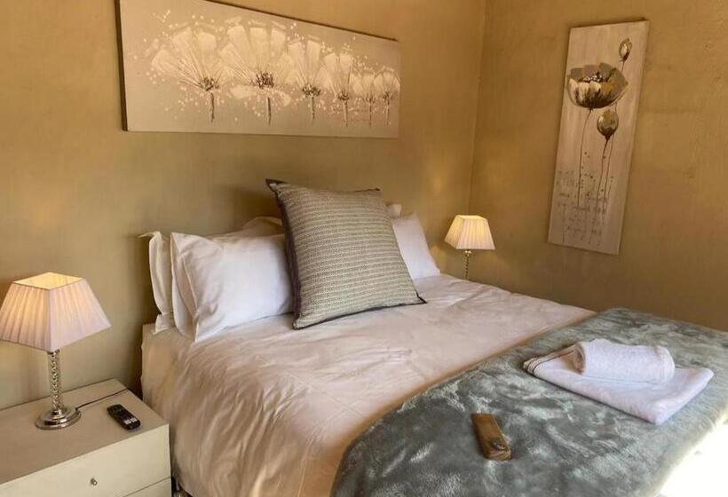 带共用浴室的标准房间, Tuscan Rose