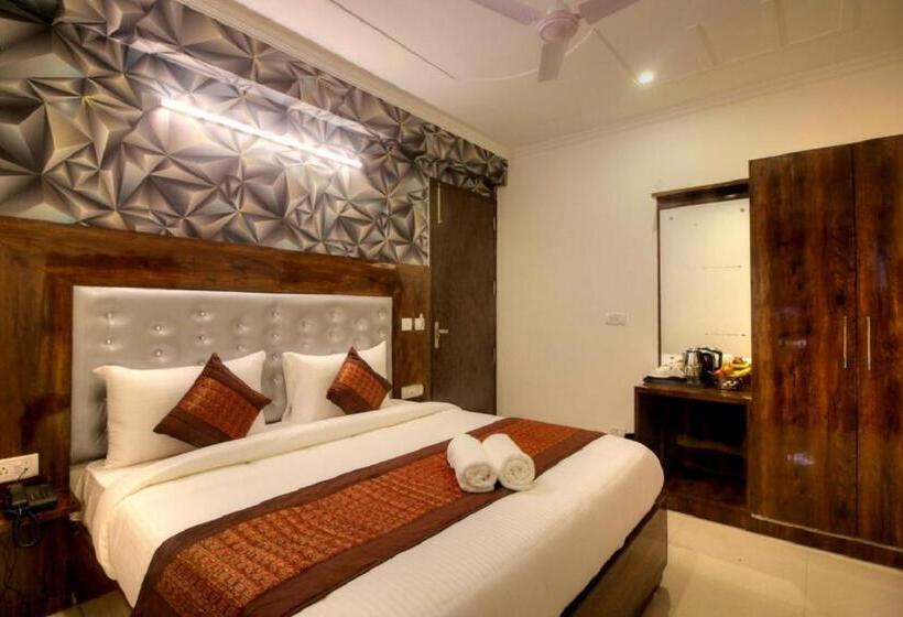 디럭스 룸, Ark Of Avalon Near Igi Airport New Delhi
