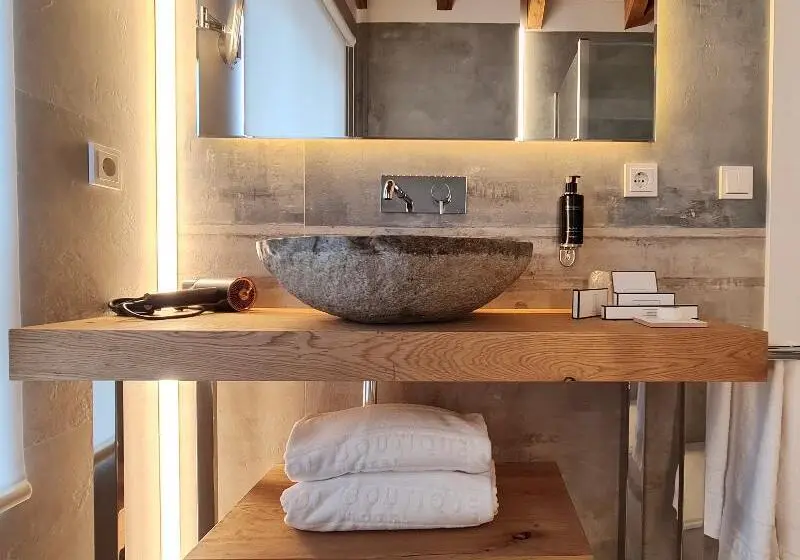 Chambre Standard avec Balcon, Sol Boutique
