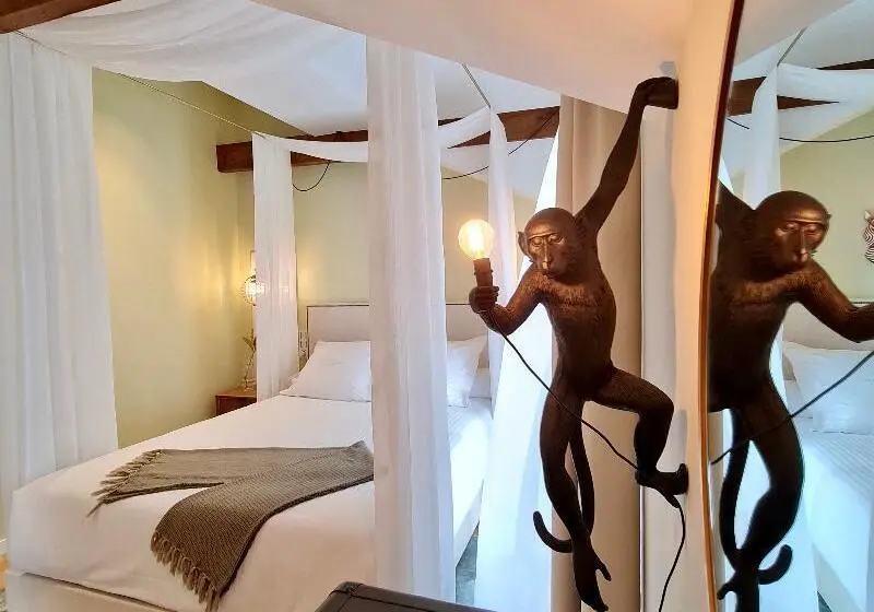 Chambre Standard, Sol Boutique