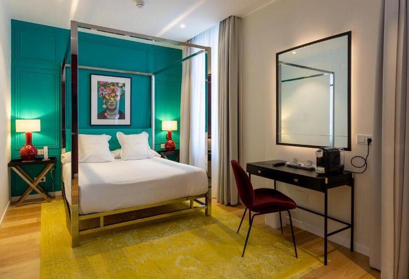 标准间, Sol Boutique