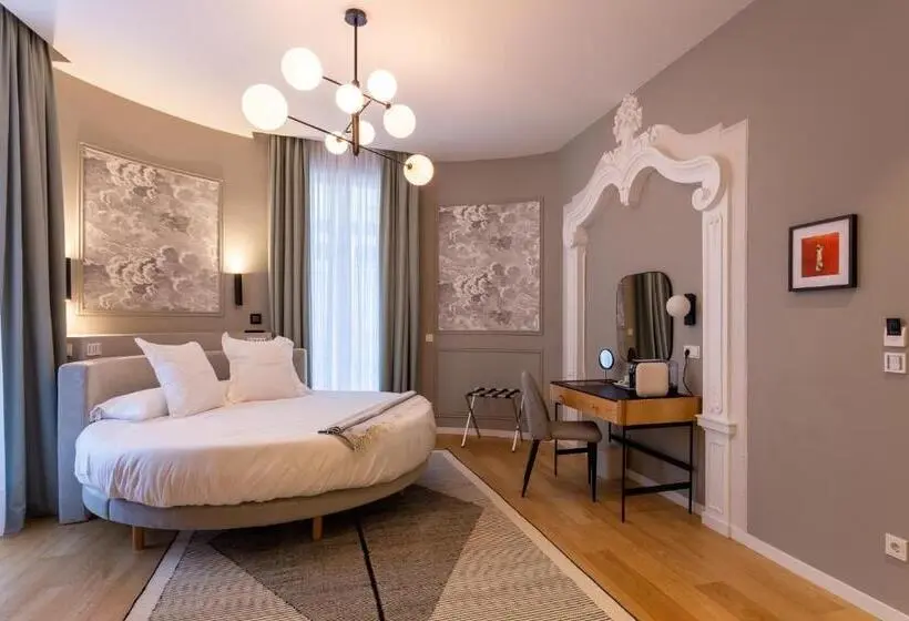 Chambre Supérieure, Sol Boutique