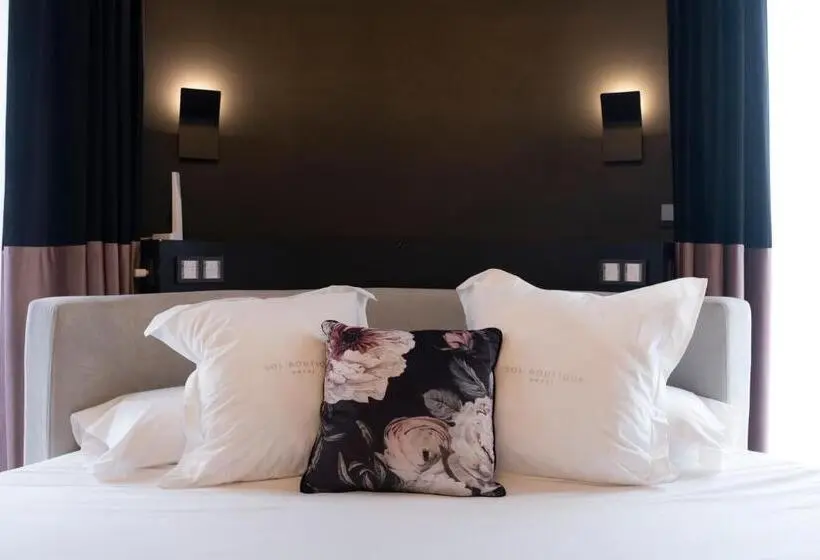Chambre Supérieure, Sol Boutique