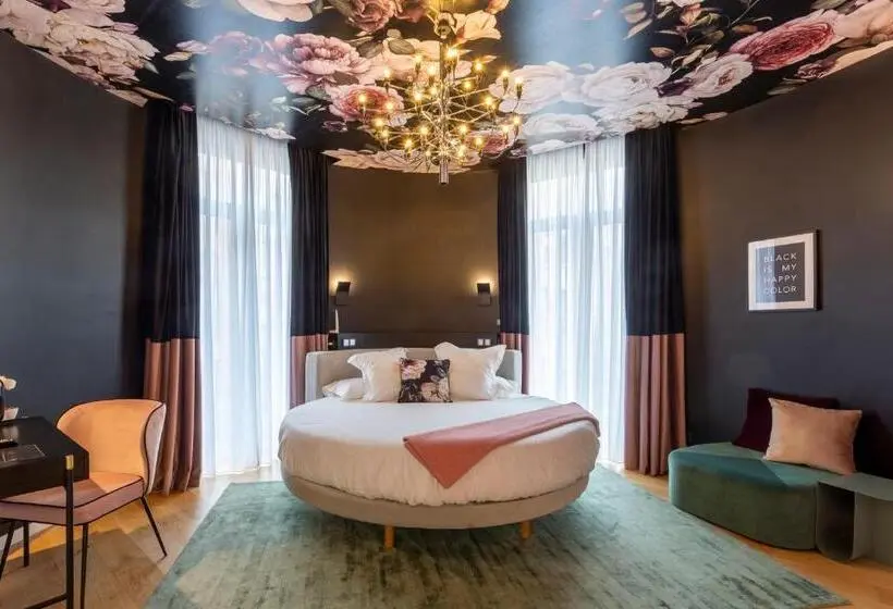 Chambre Supérieure, Sol Boutique