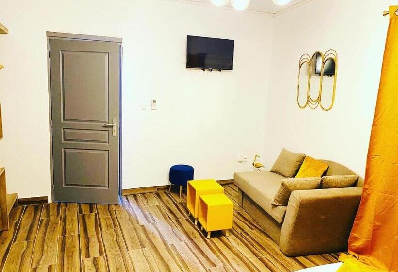 اتاق خانوادگی, Moya Résidence By Md