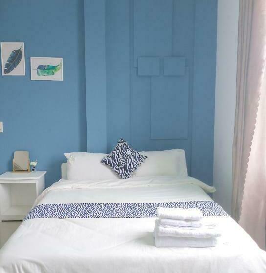 اتاق لوکس, Blue House