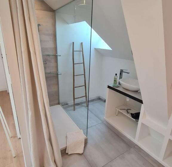 Люкс Повышенной Комфортности, Le Saint Christophe   Mairie D Aubervilliers Ligne 12